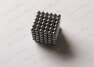 Porcellana N38 piccoli magneti della palla del diametro 5mm, magneti sferici del neodimio che placcano Ni per gioielli fornitore