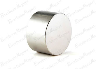 Porcellana Forte diametro eccellente 30mm dei magneti permanenti N48SH di NdFeB del cilindro per i motori fornitore