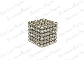 Porcellana 7 / 16&quot; palle magnetiche cromate, cubo Bucky del cubo del diametro della palla magnetizzato lungo un asse fornitore
