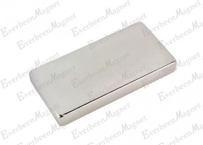 magneti permanenti da 30 * 10 * 2 millimetri N38 NdFeB per i prodotti elettronici