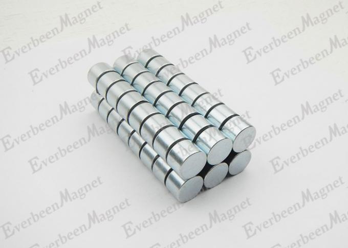 Forte diametro dei magneti del neodimio 15 millimetri * 10 millimetri di zinco di spessore hanno ricoperto per i supporti