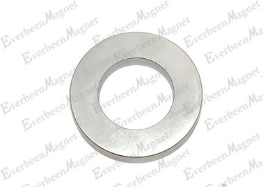 Porcellana A 3/4 pollici enorme del OD del magnete di anello del neodimio del magnete dell&#039;altoparlante magnetizzato lungo un asse distributore